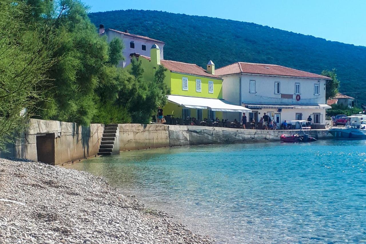 Apartments By The Sea Martinscica, Cres - 14334 Екстериор снимка