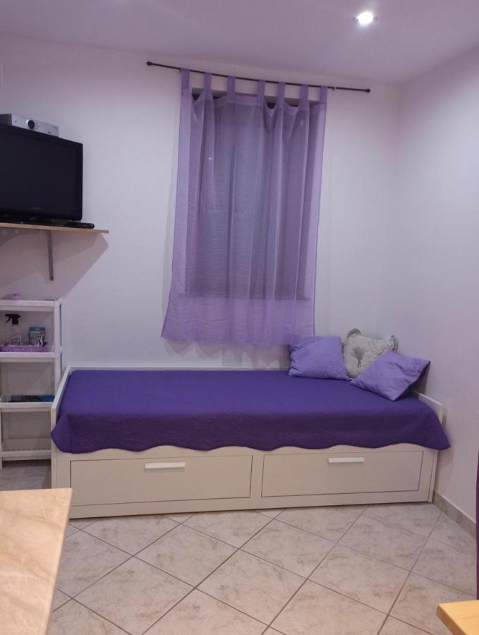Apartments By The Sea Martinscica, Cres - 14334 Екстериор снимка