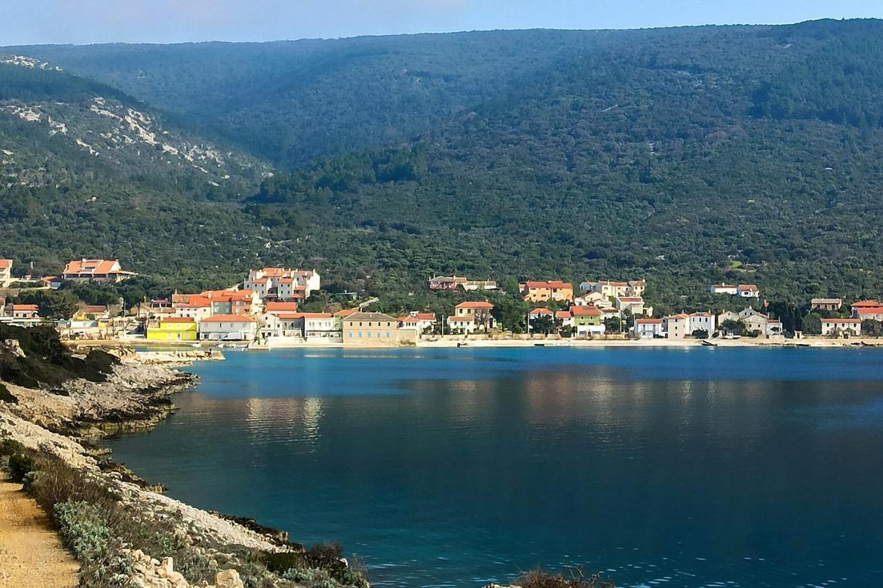Apartments By The Sea Martinscica, Cres - 14334 Екстериор снимка