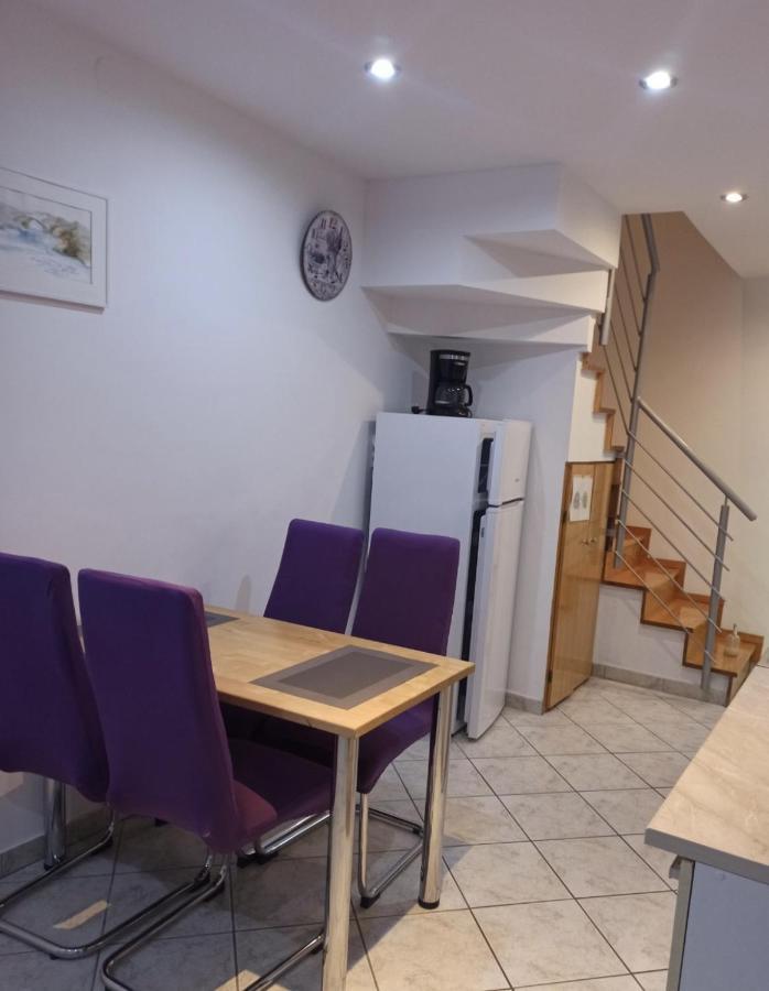 Apartments By The Sea Martinscica, Cres - 14334 Екстериор снимка