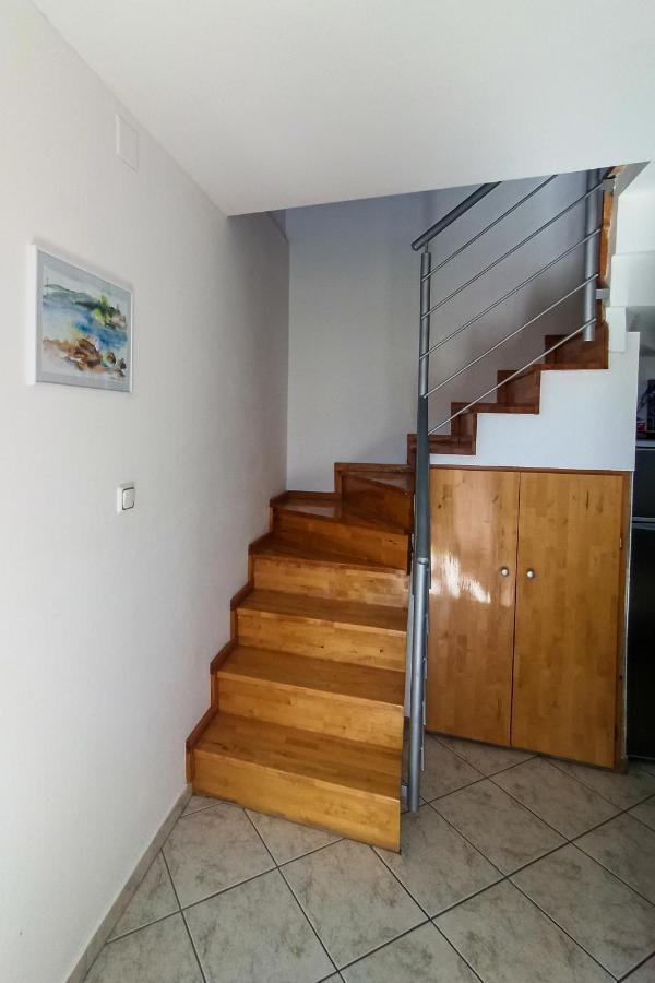 Apartments By The Sea Martinscica, Cres - 14334 Екстериор снимка